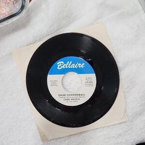 45RPM VINYL RECORD SINGLE by CARL MAUK and THE OILERS